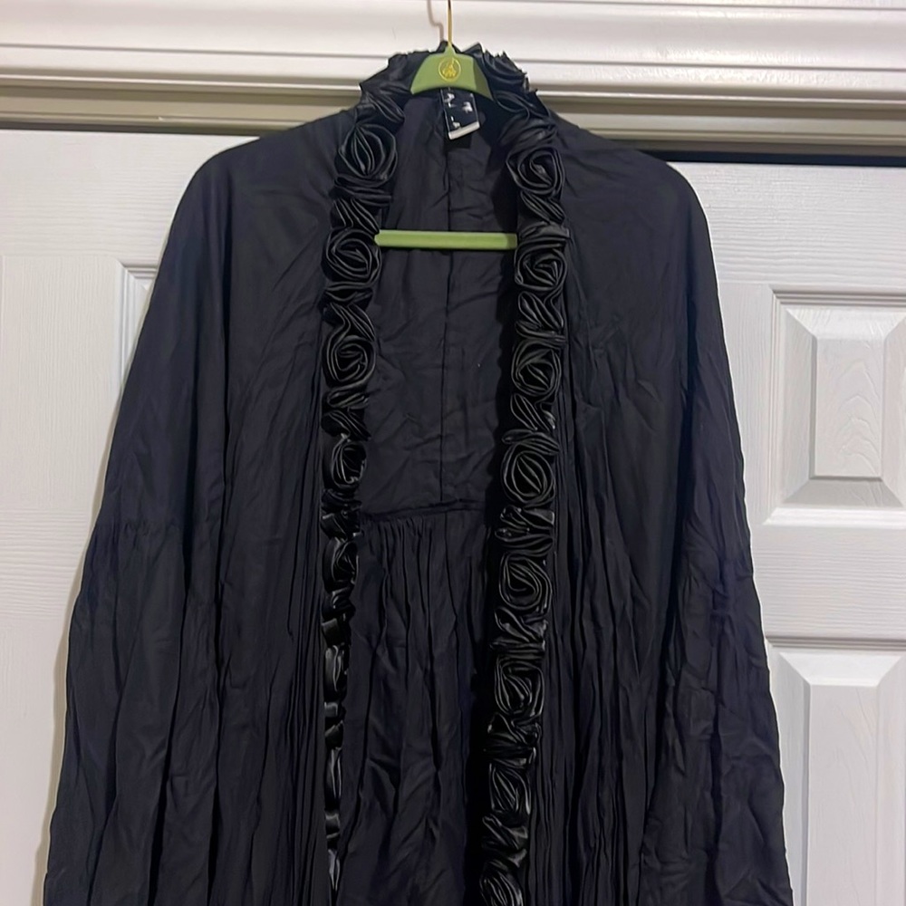 Talulah black vintage cape